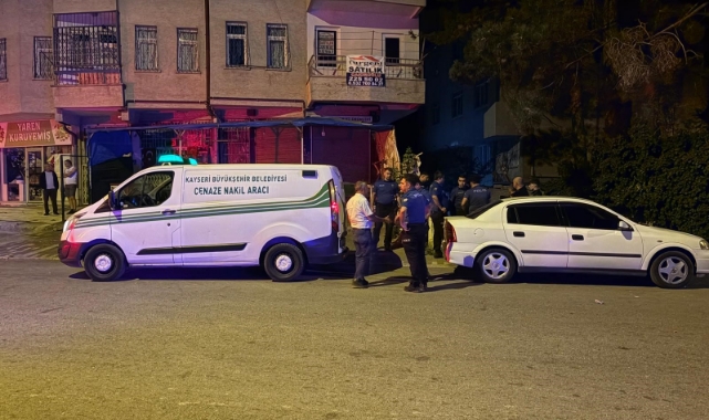 EŞİ TERK ETTİ, KENDİNİ ASTI