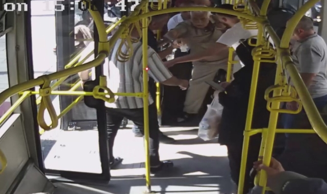 YOLCUYU HASTANEYE YETİŞTİRDİ