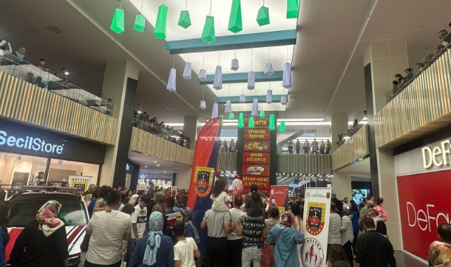 BAYRAMLAR KUMSMALL'DA BİR BAŞKA