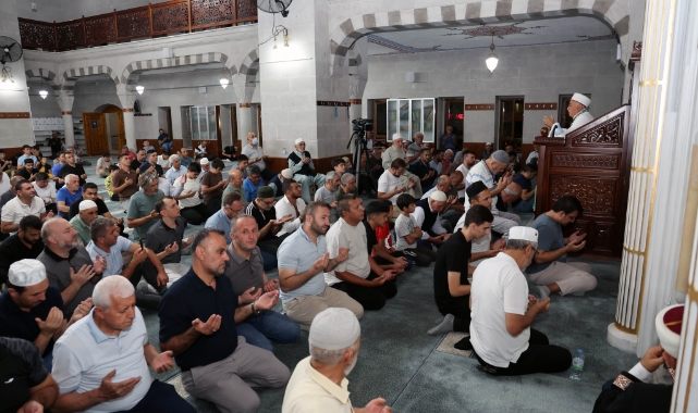 TALAS'TA KANDİL GECESİ DUALARLA İHYA EDİLDİ