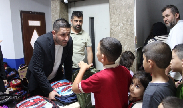 ÜLKÜ OCAKLARI'NDAN ÖĞRENCİLERE KIRTASİYE VE ÇANTA DESTEĞİ