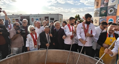 3. KAYSERİ GASTRONOMİ GÜNLERİ'NDE 1 TON 'PASTIRMALI KURU FASULYE'