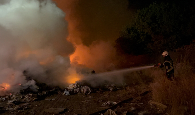 ATIK YANGINI EVE SIÇRAMADAN SÖNDÜRÜLDÜ