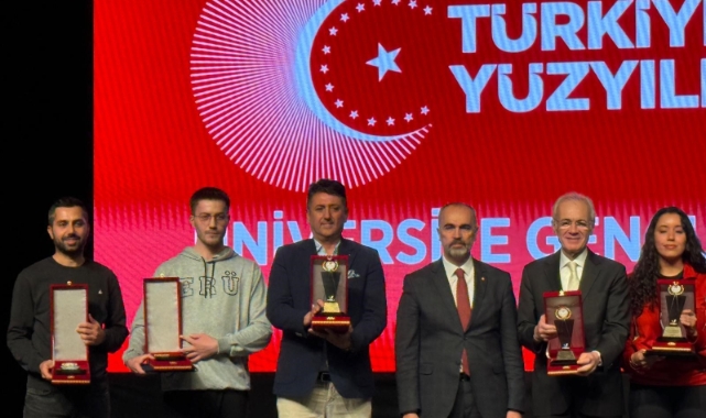 ERÜ'YE FISU'DAN ÜÇ ÖDÜL BİRDEN