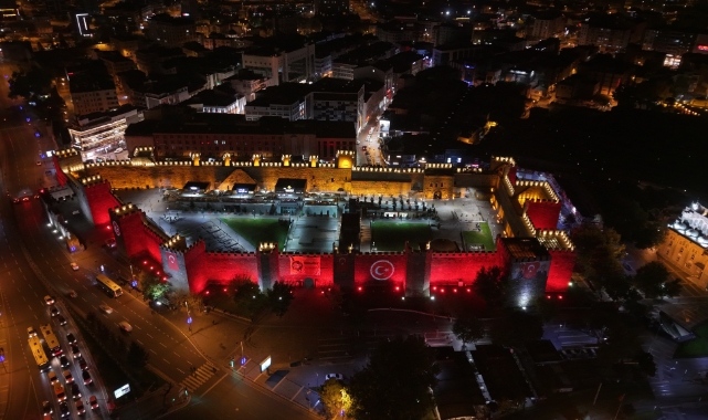 KAYSERİ KALESİ LED İLE AYDINLATILDI