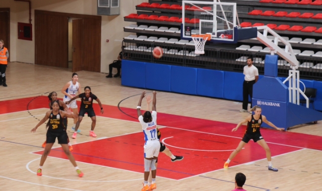 MELİKGAZİ KAYSERİ BASKETBOL SEZONA GALİBİYETLE BAŞLADI