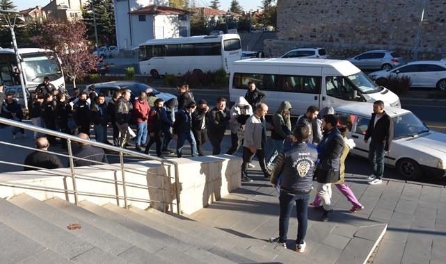 ÖĞRETMEN OLACAKTI, ÇETE LİDERİ OLDU