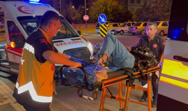 PARKTA BIÇAKLI KAVGA