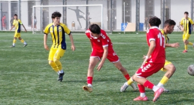 TALAS BELEDİYESPOR, SİVASSPOR'A 4-0 MAĞLUP OLDU