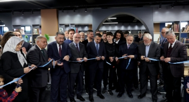 YAŞAR EKİNCİOĞLU KÜTÜPHANESİ'NİN AÇILIŞI YAPILDI