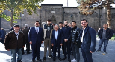 BÜYÜKKILIÇ, ESNAF VE VATANDAŞLARLA BİR ARAYA GELDİ