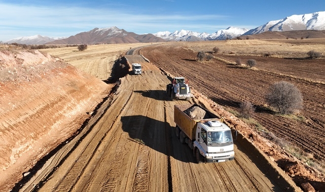BÜYÜKŞEHİR'DEN TOMARZA'DA ÖNEMLİ ÇALIŞMA