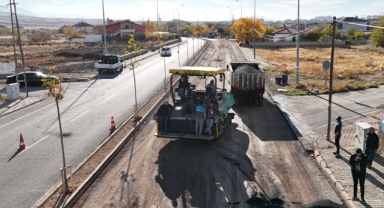 GESİ MİMAR SİNAN CADDESİ'NDE YENİLEME ÇALIŞMASI DEVAM EDİYOR