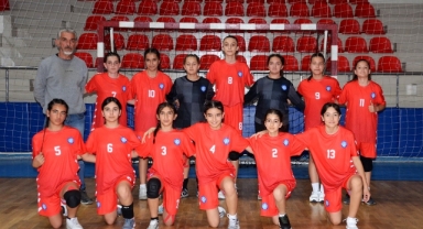 HENTBOL MÜSABAKALARI DEVAM EDİYOR