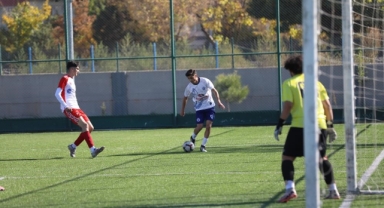 1.AMATÖR KÜME'DE İLK YARI GERİDE KALDI