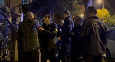 KENDİNE ZARAR VERMEYE KALKTI