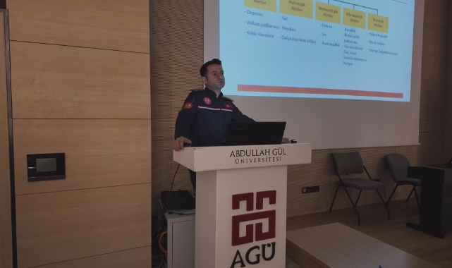 AGÜ'DE AFET FARKINDALIK VE YANGIN EĞİTİMİ