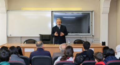 BAŞKAN YALÇIN GENÇLERLE BULUŞTU