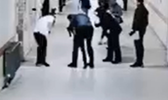 BOĞAZINA CİSİM KAÇAN ÖĞRENCİYİ, ÖĞRETMEN HEİMLİCH MANEVRASIYLA KURTARDI