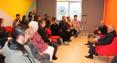 CINGI, NNYÜ GENÇ OFİSTE SÖYLEŞİYE KATILDI