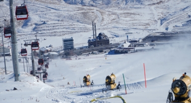 ERCİYES'TE PİSTLER SEZONA HAZIRLANIYOR