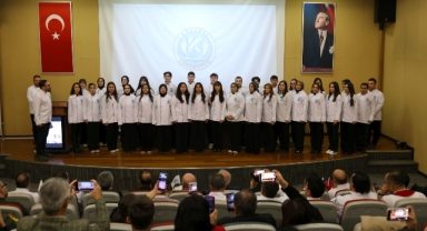 GELECEĞIN MUTFAK ŞEFLERI VE AŞÇILARI ÖNLÜKLERINI GIYDI