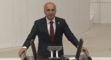 GENÇ’TEN MİKROFONU KAPATAN BOZDAĞ’A TEPKİ