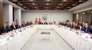 “İLK GÜNKÜ AŞKLA ŞEHRİMİZE HİZMET EDİYORUZ”