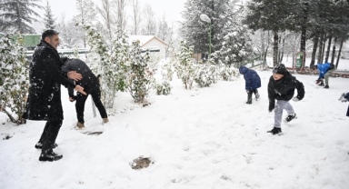 İYİ Kİ VARSIN ATANUR AYDIN