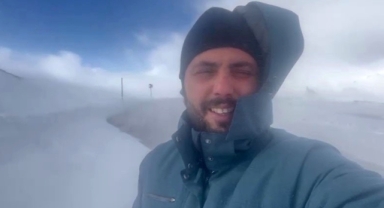 KAR VE TİPİ PALANDÖKEN GEÇİDİNDE ULAŞIM AKSATIYOR