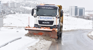 MALATYA'DA KARLA MÜCADELE SÜRÜYOR