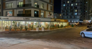 OTOMOBİL KAFETERYAYA GİRDİ