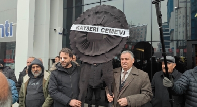 ALEVİ ÖRGÜTLERDEN CHP İL BAŞKANLIĞI'NA 'SİYAH ÇELENKLİ' TEPKİ