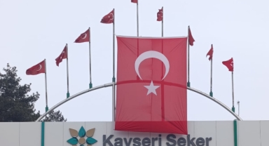 BAYRAĞA SALDIRIYA AY YILDIZLI CEVAP: KAYSERİ ŞEKER'DEN MİLLİ DURUŞ
