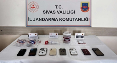 EŞ ZAMANLI UYUŞTURUCU OPERASYONU: 5 TUTUKLAMA