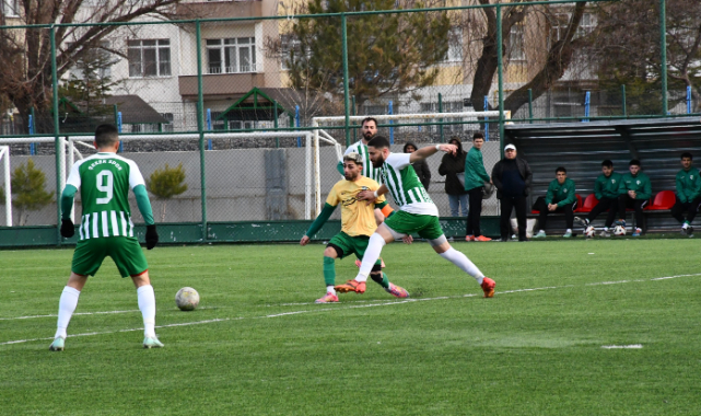 KAYSERİ ŞEKERSPOR 4 GOLLE GEÇTİ