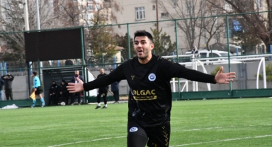 ŞAHİN, SON 2 MAÇTA 6 GOL ATTI