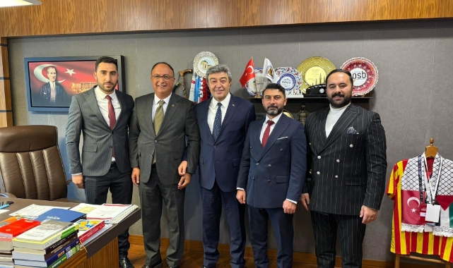 AK PARTİ TOMARZA İLÇE TEŞKİLATI'NDAN TBMM'YE ZİYARET