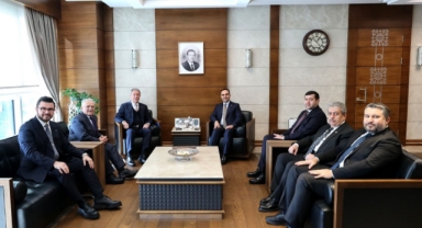 BÜYÜKKILIÇ, BAKAN KACIR İLE GÖRÜŞTÜ