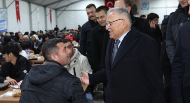 BÜYÜKKILIÇ’TAN “KARDEŞLİK” TABLOSU