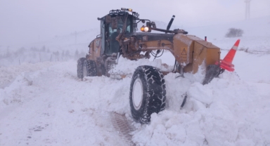 BÜYÜKŞEHİR, 54 MAHALLE YOLUNU ULAŞIMA AÇTI