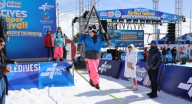 ERCİYES KIŞ SPOR FESTİVALİ'NE BİNLERCE KATILIM