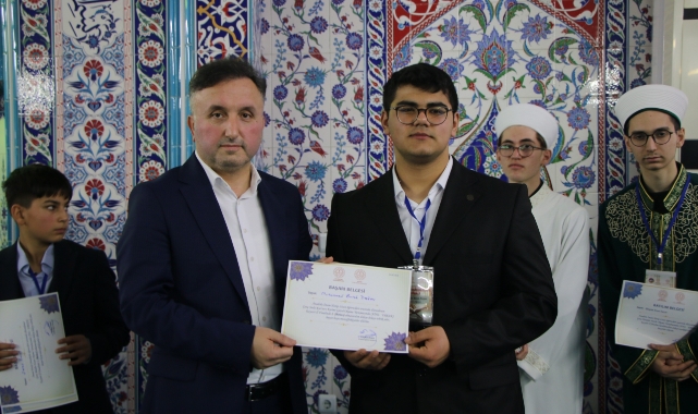 İMAM HATİP ÖĞRENCİLERİ MESLEKİ YARIŞMALARDA TER DÖKTÜ