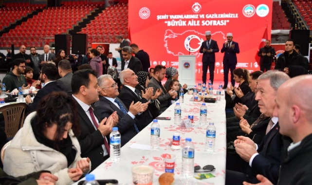 KAYSERİ PROTOKOLÜ, İLK İFTARI ŞEHİT AİLELERİYLE AÇTI