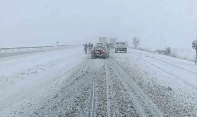MALATYA-KAYSERİ KARAYOLU ULAŞIMA KAPATILDI