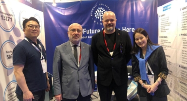 REKTÖR KARAMUSTAFA, HONG KONG'DA