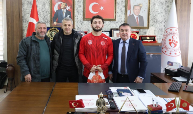 SALİH YUSUF YAZICI U20 TÜRKİYE GÜREŞ ŞAMPİYONU OLDU