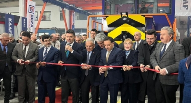 TÜRKİYE'NİN İLK YERLİ VE MİLLİ BATARYALI MANEVRA LOKOMOTİFİNİ SEZA ÇİMENTO ALDI