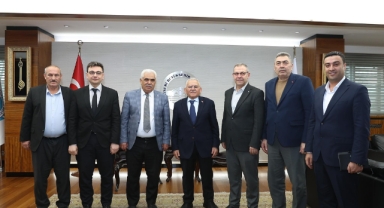 BAŞKAN BÜYÜKKILIÇ, ZİYARETÇİLERİNİ AĞIRLADI