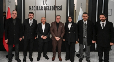 BÜYÜKKILIÇ'TAN HACILAR'DA 